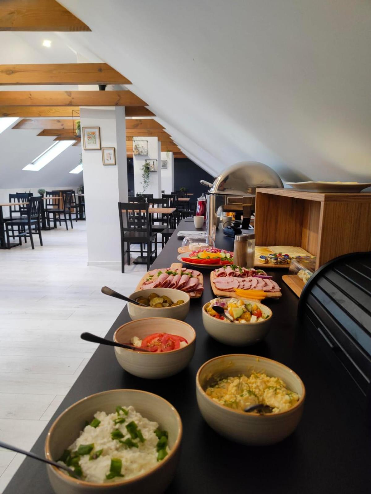 Hotel Nenufar Kościan 외부 사진